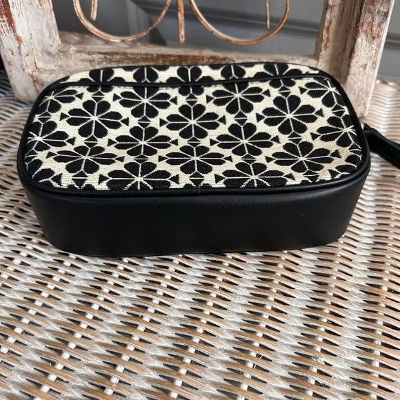 Kate Spade New York Signature Spade Flower Mini Camera Bag - Picture 3 of 5
